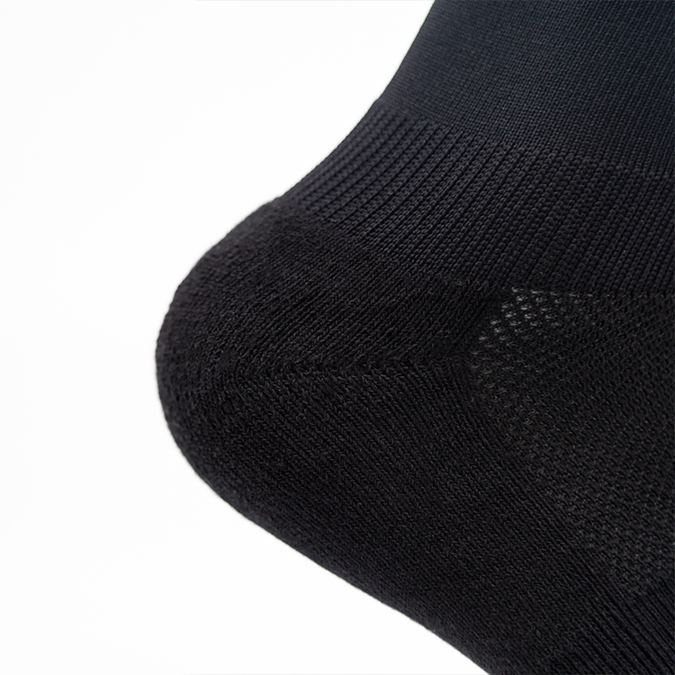 Custom Black and Rde Sports Socks Basketball Socks