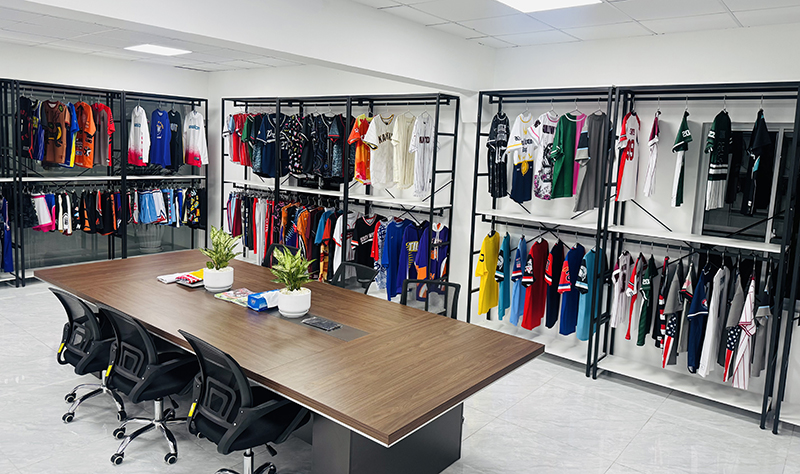 We have set up a new sportswear showroom in Vietnam