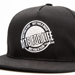Flat-Brimmed Hat Embroidery Black Baseball Cap