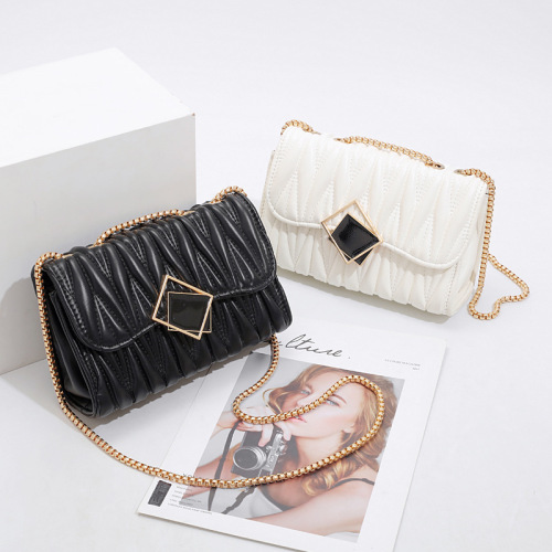 Women Leather Shoulder Bag Fashion Clutch Handbag Quilted Designer Crossbody Bag with Chain Strap Stylish Purse