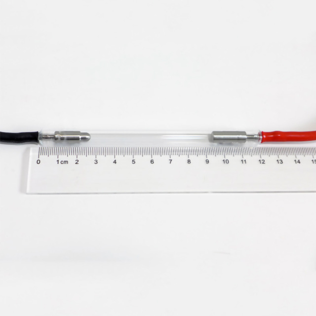 UK FirstLight F1360B IPL SHR Lamp.9*65*120 with wires , same as F940, F1360 in sizes and parameters, can replace Heraeus NL7239
