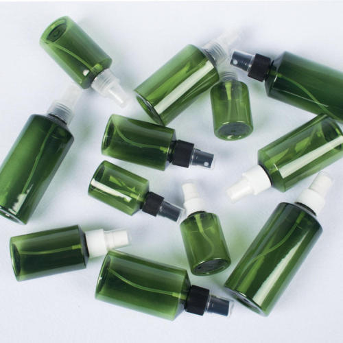 High-quality oblique shoulder olive green amber transparent cosmetic plastic spray bottle lotion fine mist bottle