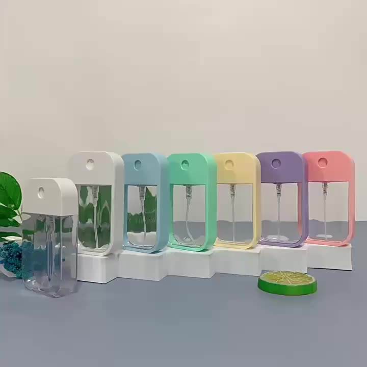 Hot-selling new 45ml convenient perfume bottled toner for use card plastic perfume bottle spray