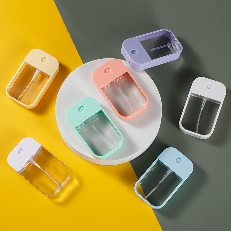 Hot-selling new 45ml convenient perfume bottled toner for use card plastic perfume bottle spray