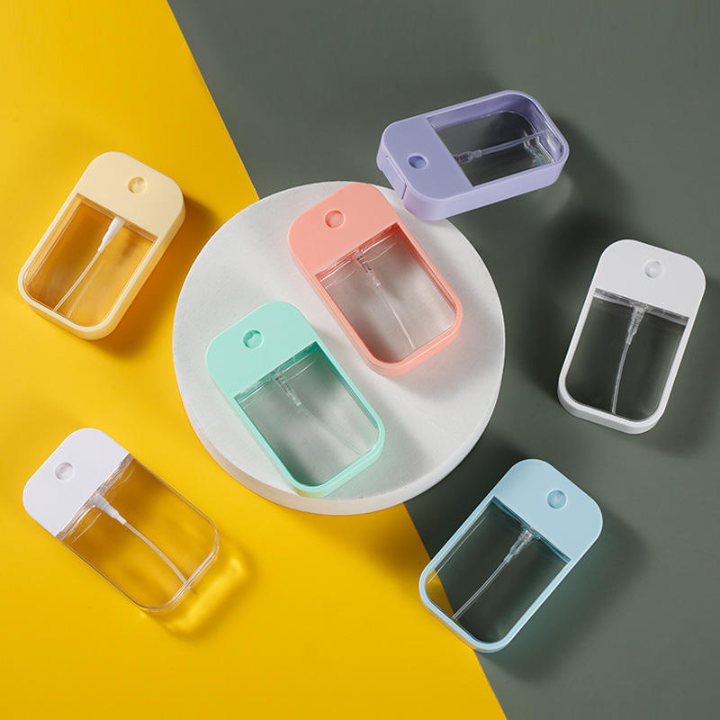 Hot-selling new 45ml convenient perfume bottled toner for use card plastic perfume bottle spray