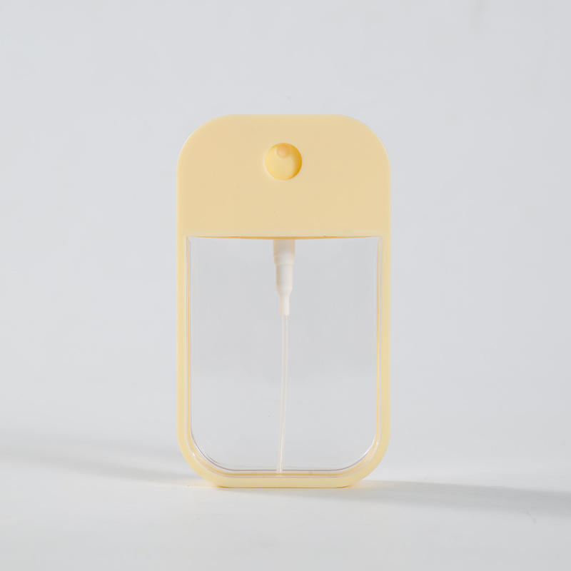 Hot-selling new 45ml convenient perfume bottled toner for use card plastic perfume bottle spray