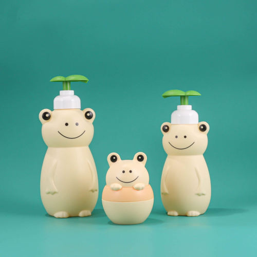 Accept custom cartoon Bear shaped PE plastic children's hair shampoo/body wash bottle with lotion pump