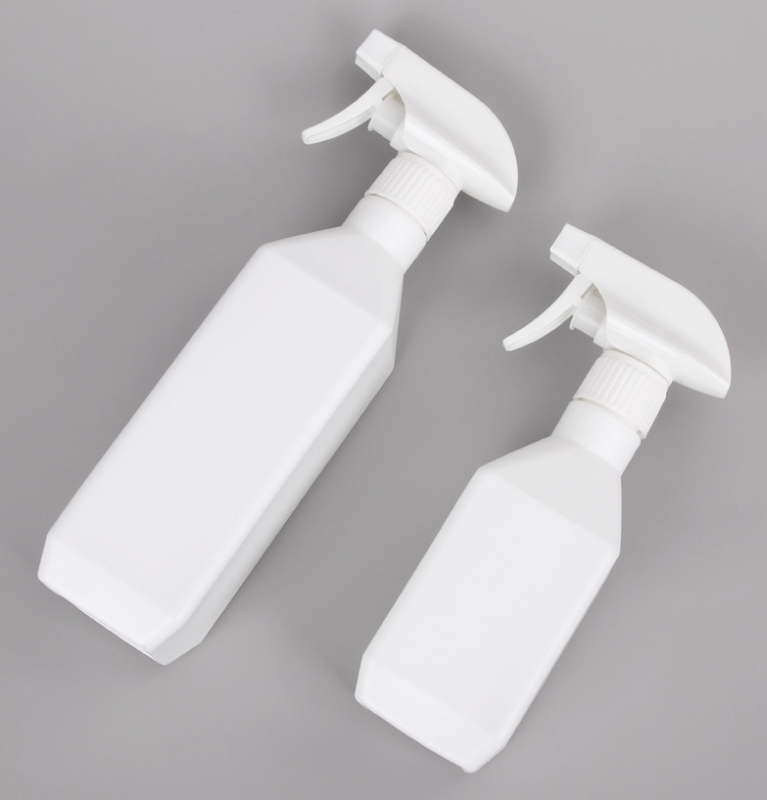 Wholesale HDPE 300ml 500ml plastic square spray bottle with Trigger Sprayer for Air freshener Car Cleaning Product Packaging