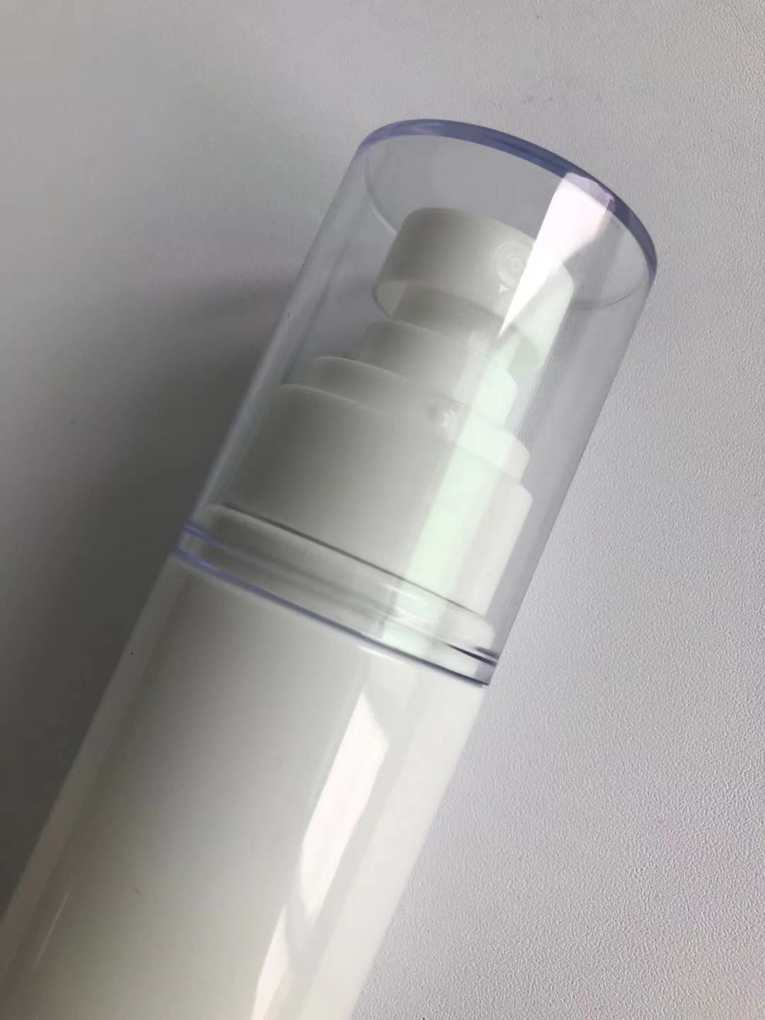100ml Vacuum travel bottle perfume sample bottle high-end portable travel lotion foundation press bottle spray
