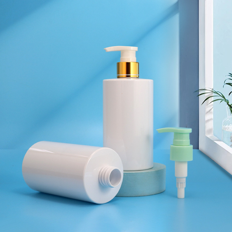 300ml short fat flat shoulder round bottle PET cylindrical bottle 24 teeth push pump head white shampoo bottle