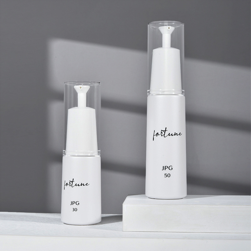 30ml,40ml,50ml Packaging PETG cosmetic bottle essence water lotion spray bottle
