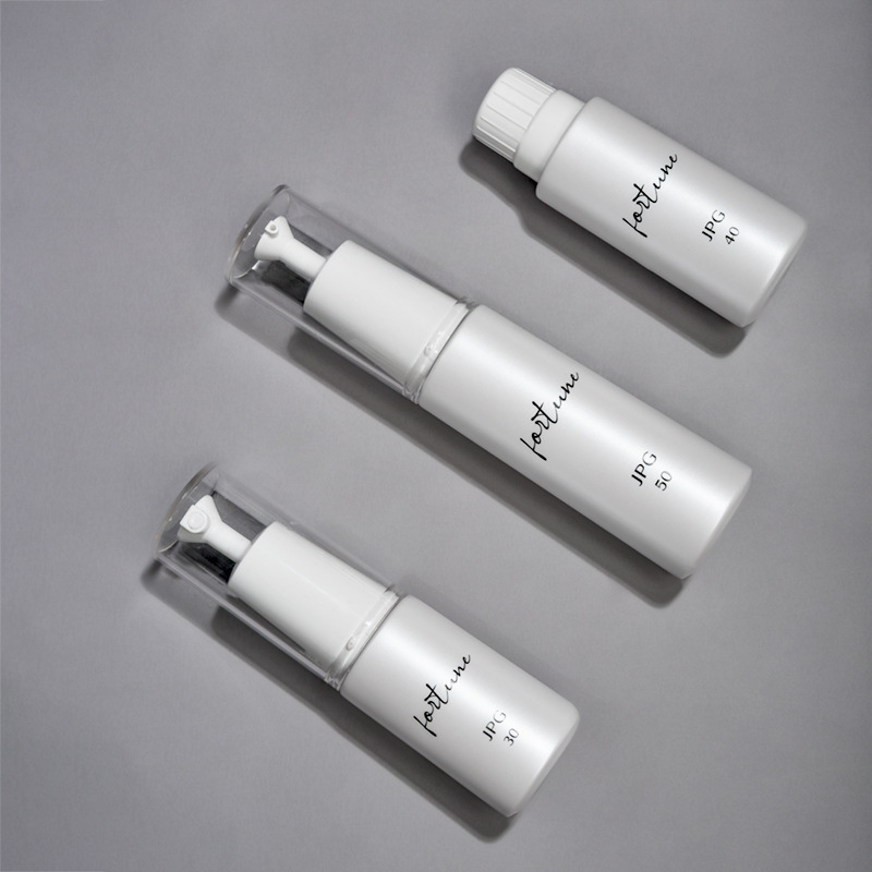 30ml,40ml,50ml Packaging PETG cosmetic bottle essence water lotion spray bottle