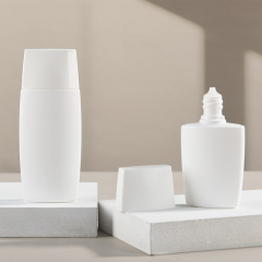 PE lotion bottle 30g50g press sunscreen bottle skin care product packaging material isolation cream hose hand cream bottle sub-bottle