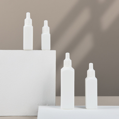 5ml,10ml,15ml,30ml Packaging PE pointed hose bottle push bottle