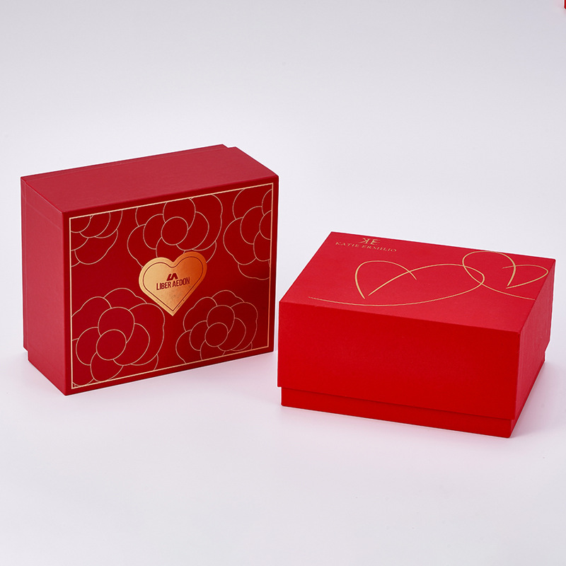 Watch box manufacturer customized New Year red Qixi gift couple watch gift box heart shaped