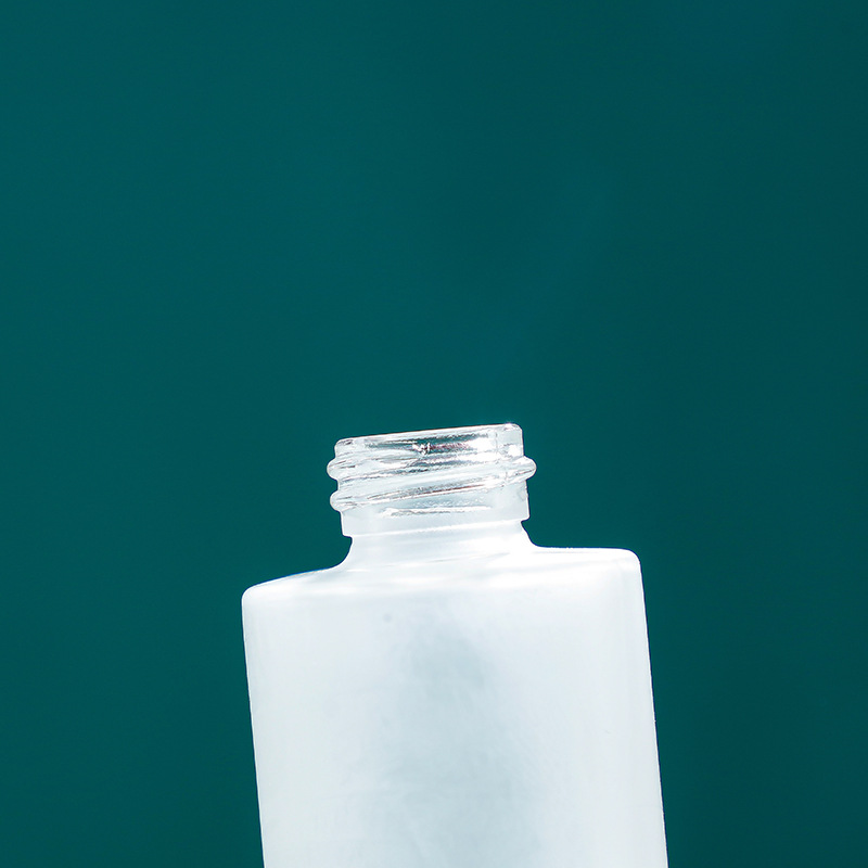 Frosted flat shoulder dropper bottle macaron color essence liquid bottle 20ml30ml portable cosmetics sub-bottle