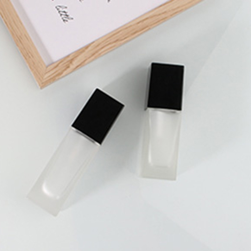 Square frosted glass lotion bottle spray bottle skin care bottle water lotion bottle travel sample bottle empty bottle sub-bottle