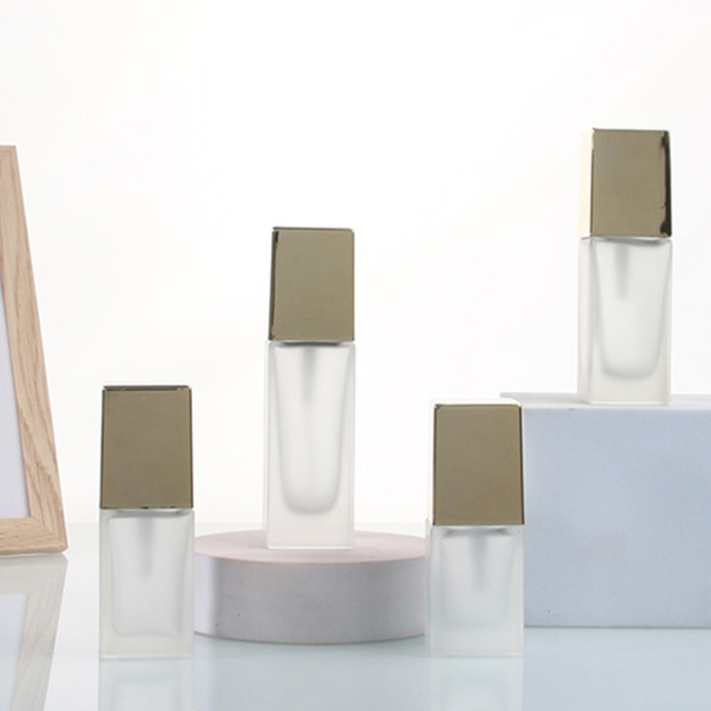 Square frosted glass lotion bottle spray bottle skin care bottle water lotion bottle travel sample bottle empty bottle sub-bottle