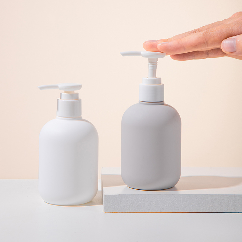 PE shower gel plastic bottle 220ml lotion bottle shampoo bottle mouth guard baking soda toothpaste bottle