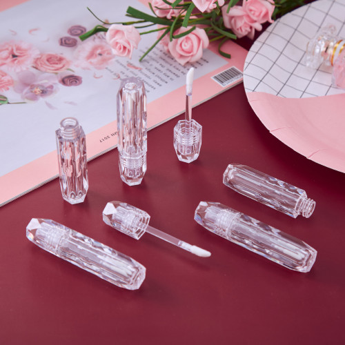 Diamond shaped transparent lip glaze empty tube lipstick empty tube injection molded transparent lip gloss tube cosmetic packaging material manufacturers wholesale