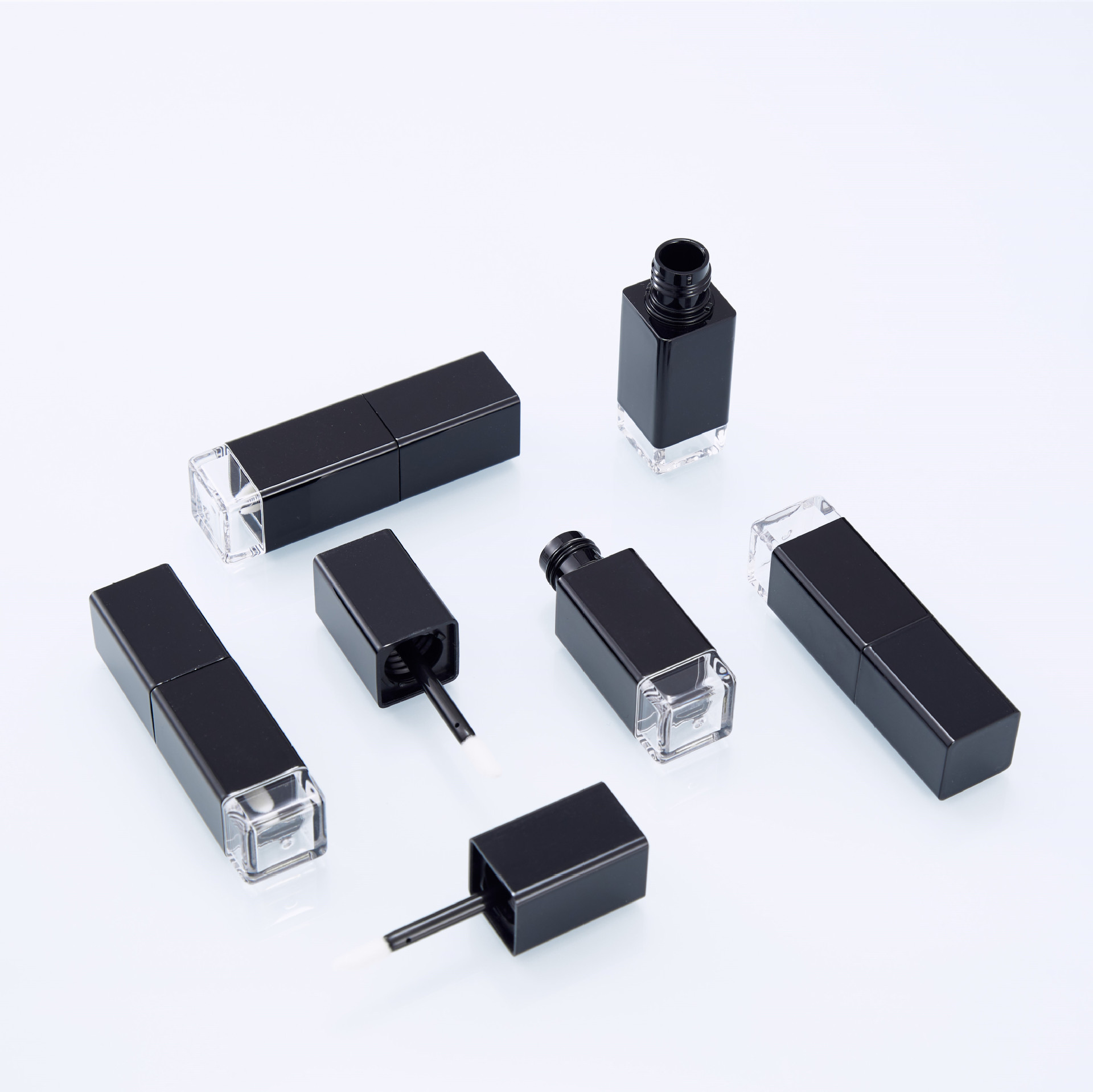 Black transparent base lip glaze empty bottle lipstick empty tube injection lip gloss tube cosmetics tube supply manufacturer wholesale