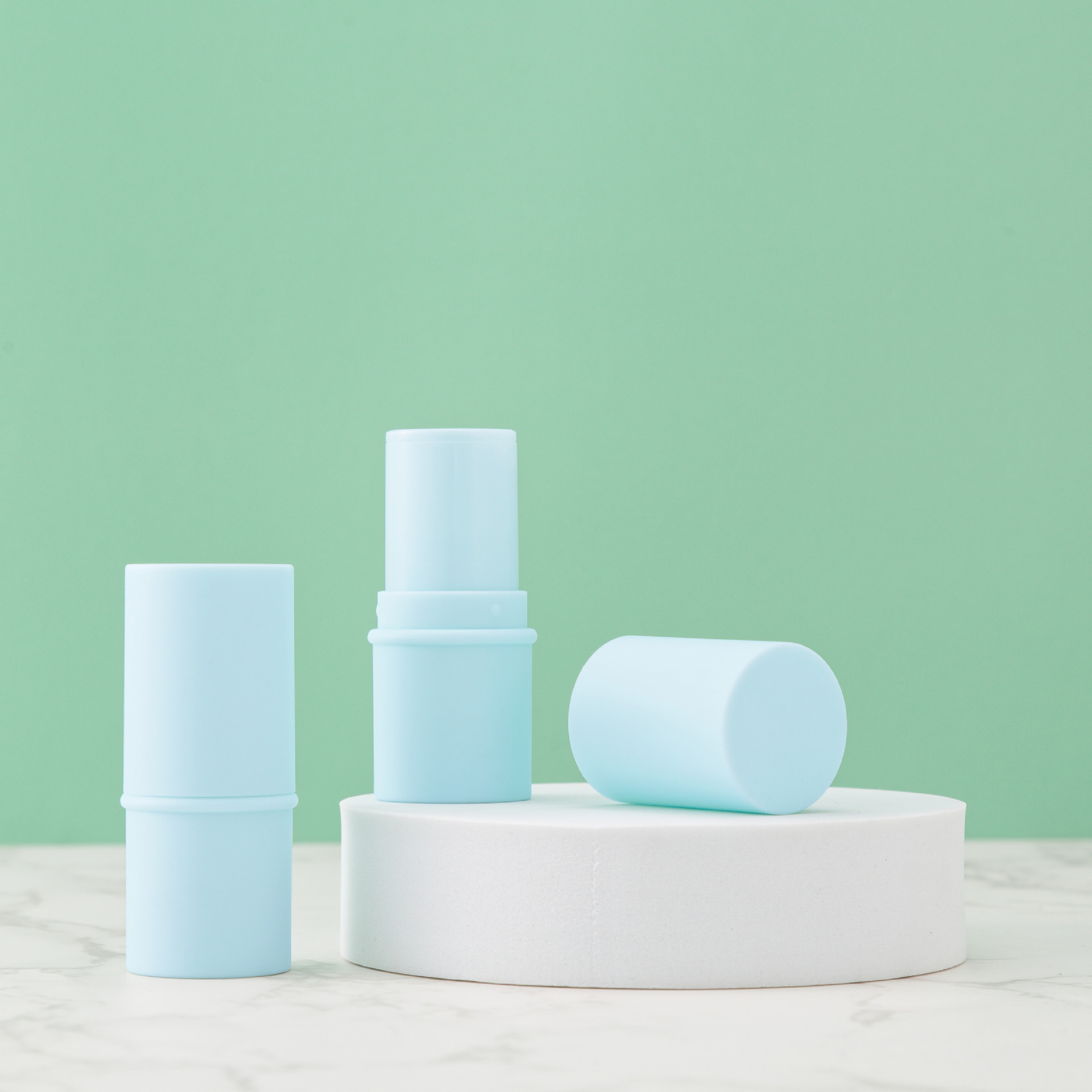 Lipstick tube, wormwood mint cream, empty tube, lithospermum cream tube, powder stick, concealer stick, solid balm packaging material, hot can, spot