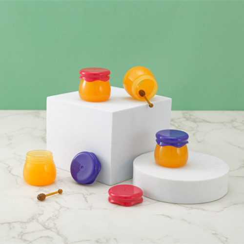 Source factory 6g cute lip mask lip balm bottle lip honey jar lip balm box with spoon lipstick lip balm plastic empty bottle