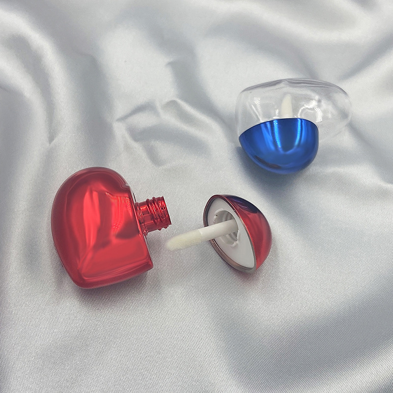Hot-selling lip glaze tube, small heart-shaped lip gloss tube, lip glaze packaging material, makeup cosmetics, lipstick, lip glaze