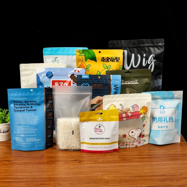 Customized food packaging zipper bag kraft paper stand up bag red dates wolfberry plastic packaging rice beef vacuum bag