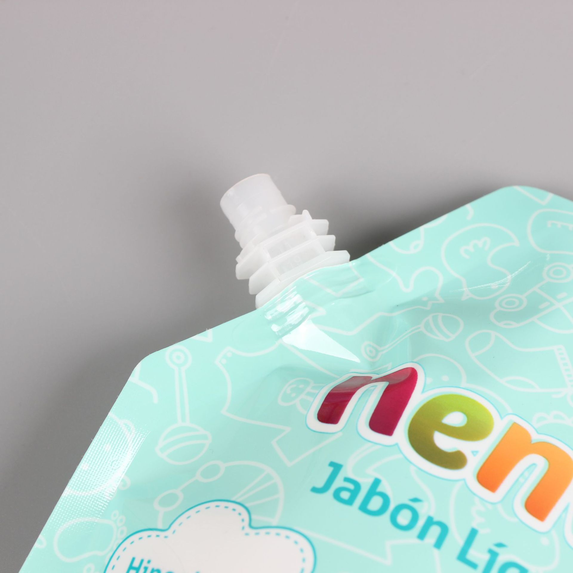 Manufacturer juice jelly self-standing nozzle bag laundry detergent soy milk nozzle packaging bag wholesale custom