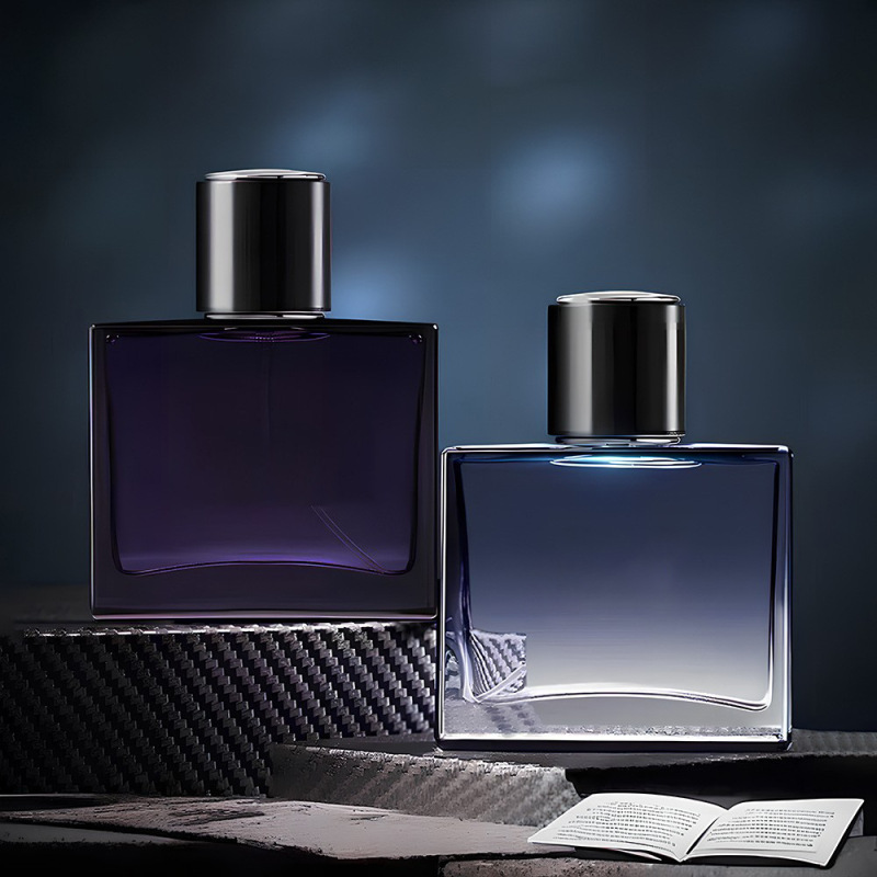 High-end men's perfume bottle 50ML gradient flat square perfume spray bottle glass empty bottle bayonet fine mist sub-bottle