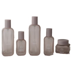 Fresh and simple cosmetic glass packaging square flat lotion bottle liquid foundation high-grade glass set sub-bottle