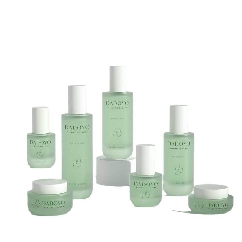 New slightly fat glass bottle cosmetic glass packaging material liquid bottle essential oil bottle lotion press bottle 150ML bottle