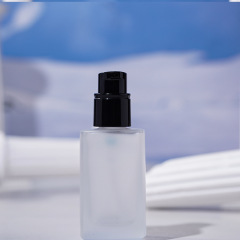 30ML liquid foundation bottle thick bottom cosmetic glass bottle LOGO printing isolation cream sub-bottle frosted bottle spot