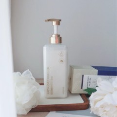 550ml Frosted White PET Square Bottle with Golden Pump