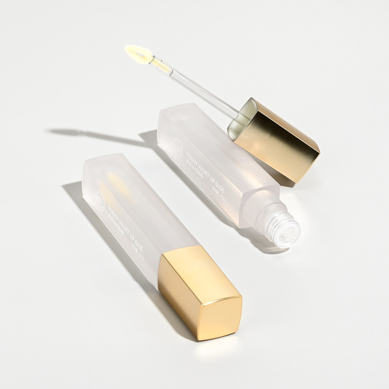 Custom high quality lip glaze tube concealer pen packaging square lip oil lipstick lip gloss tube with brush makeup packaging material