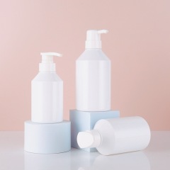 Manufacturer 400ml shampoo bottle simple plastic washing and care packaging material thickened white homestay bath shampoo bottle