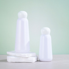 Manufacturer 500ml fragrance beads bottle white plastic round daily chemical packaging material laundry detergent fragrance beads bottle