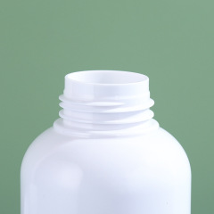 Manufacturer 300ml foam bottle simple press plastic white round shoulder packaging mousse cleansing hand soap foam bottle