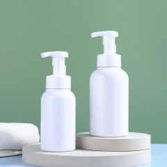 Manufacturer 300ml foam bottle simple press plastic white round shoulder packaging mousse cleansing hand soap foam bottle