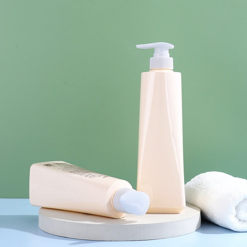 Manufacturer 750ml shower gel bottle Creative press plastic special-shaped large capacity packaging shampoo shower gel bottle