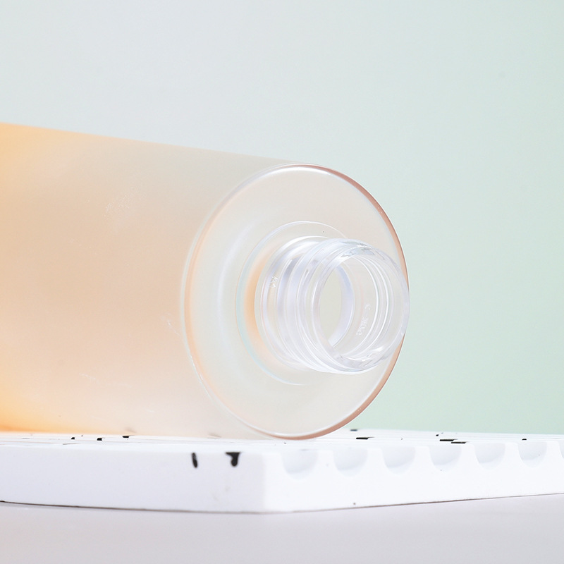 Manufacturer 250ml bath oil bottle transparent PETG thick wall cosmetic packaging material round push lotion bath oil bottle