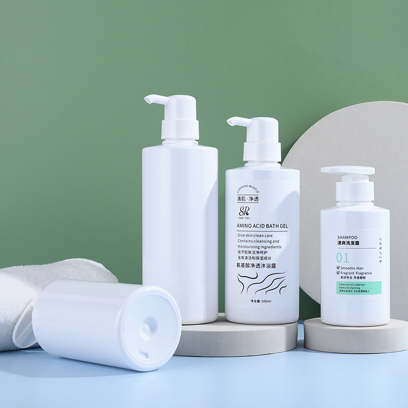 Manufacturer white 600ml shampoo bottle simple press plastic washing and care packaging material thickened homestay shampoo bottle