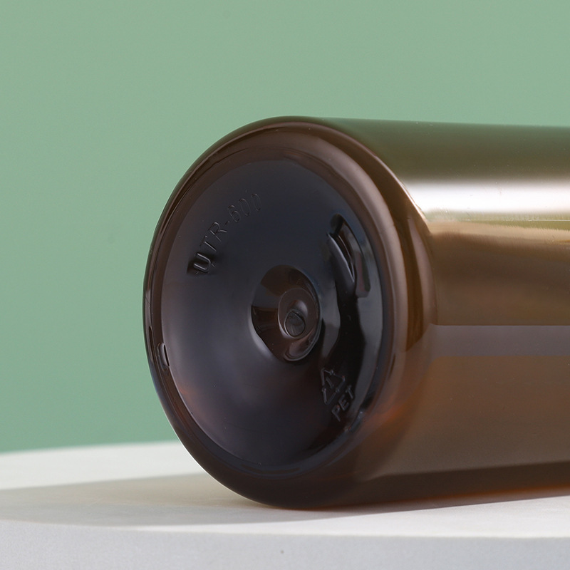 Body lotion bottle Simple plastic care packaging material brown round shoulder shampoo body lotion bottle