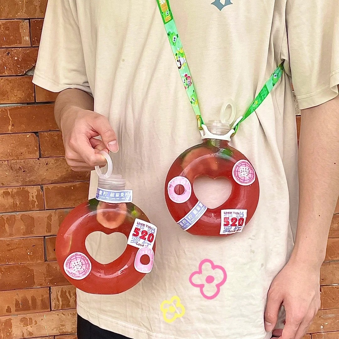 Love Donut New Product for Sale 500ml PET Material Juice Milk Tea Bottle High Value Cup