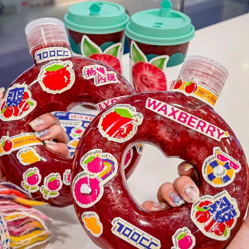 Love Donut New Product for Sale 500ml PET Material Juice Milk Tea Bottle High Value Cup