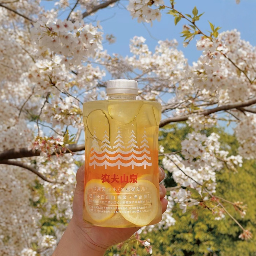 Baby bucket hand-held 1L whole box batch large bottle mother and baby baby drinking water mineral water plastic bottle