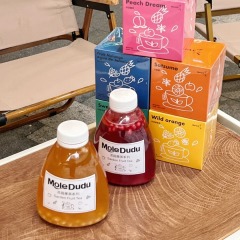 Triangular bottle 550ml cold brew tea takeaway bottle milk tea cup plastic juice bottle transparent pet bottle disposable beverage