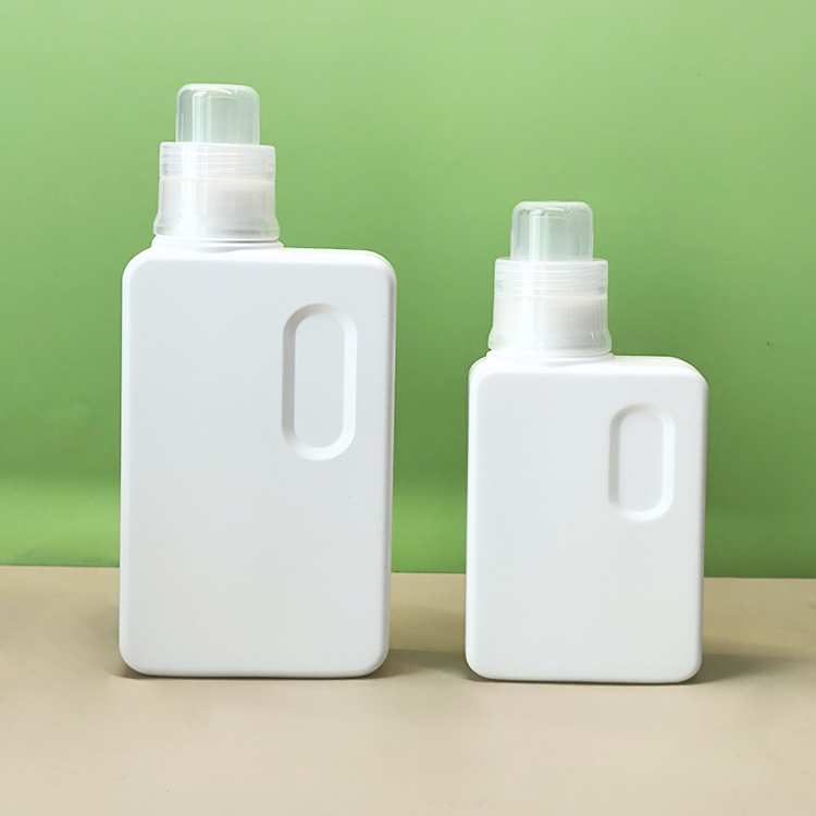 Factory-made 300ML 500ML HDPE square laundry detergent bottles for daily chemical packaging. Customizable colors and logos