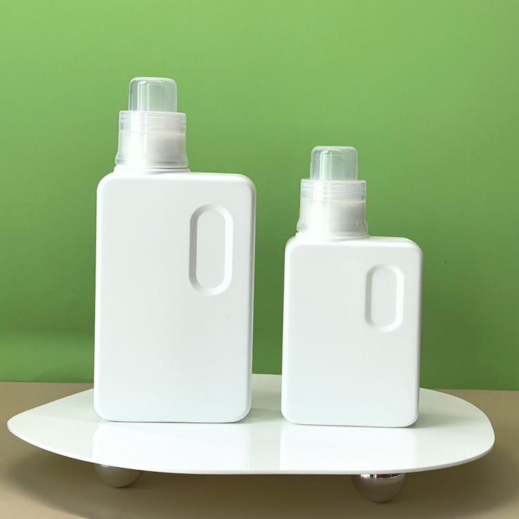 Factory-made 300ML 500ML HDPE square laundry detergent bottles for daily chemical packaging. Customizable colors and logos
